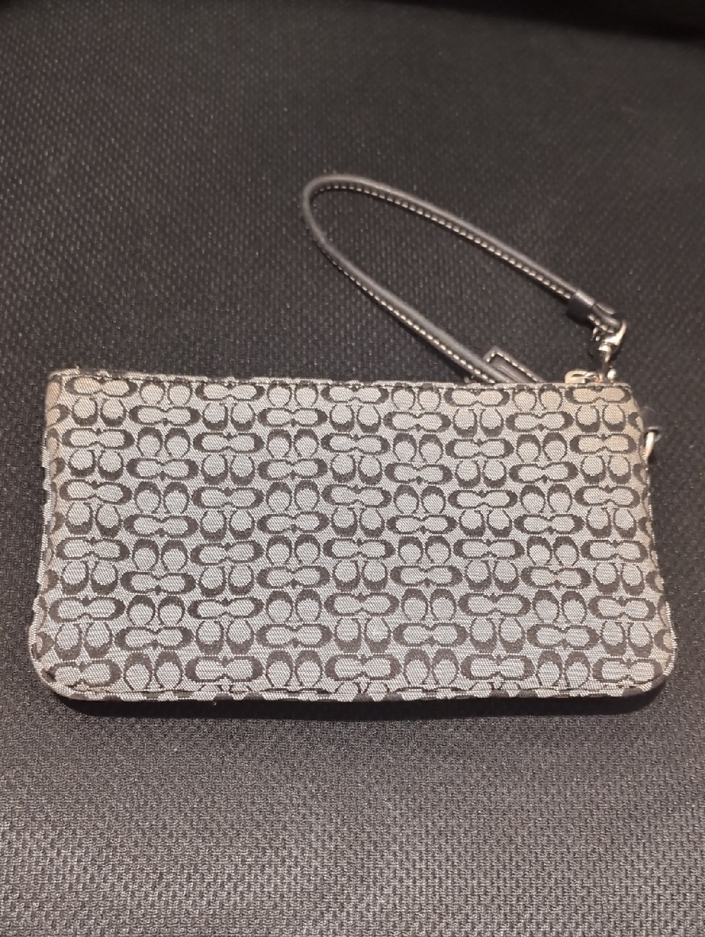 Vintage Coach Soho Wristlet - Picture 4 of 9